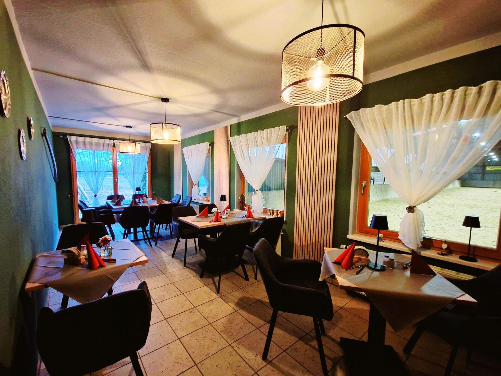 Reiterhof Schmidt, Gaststaette & Pension Golk Екстер'єр фото